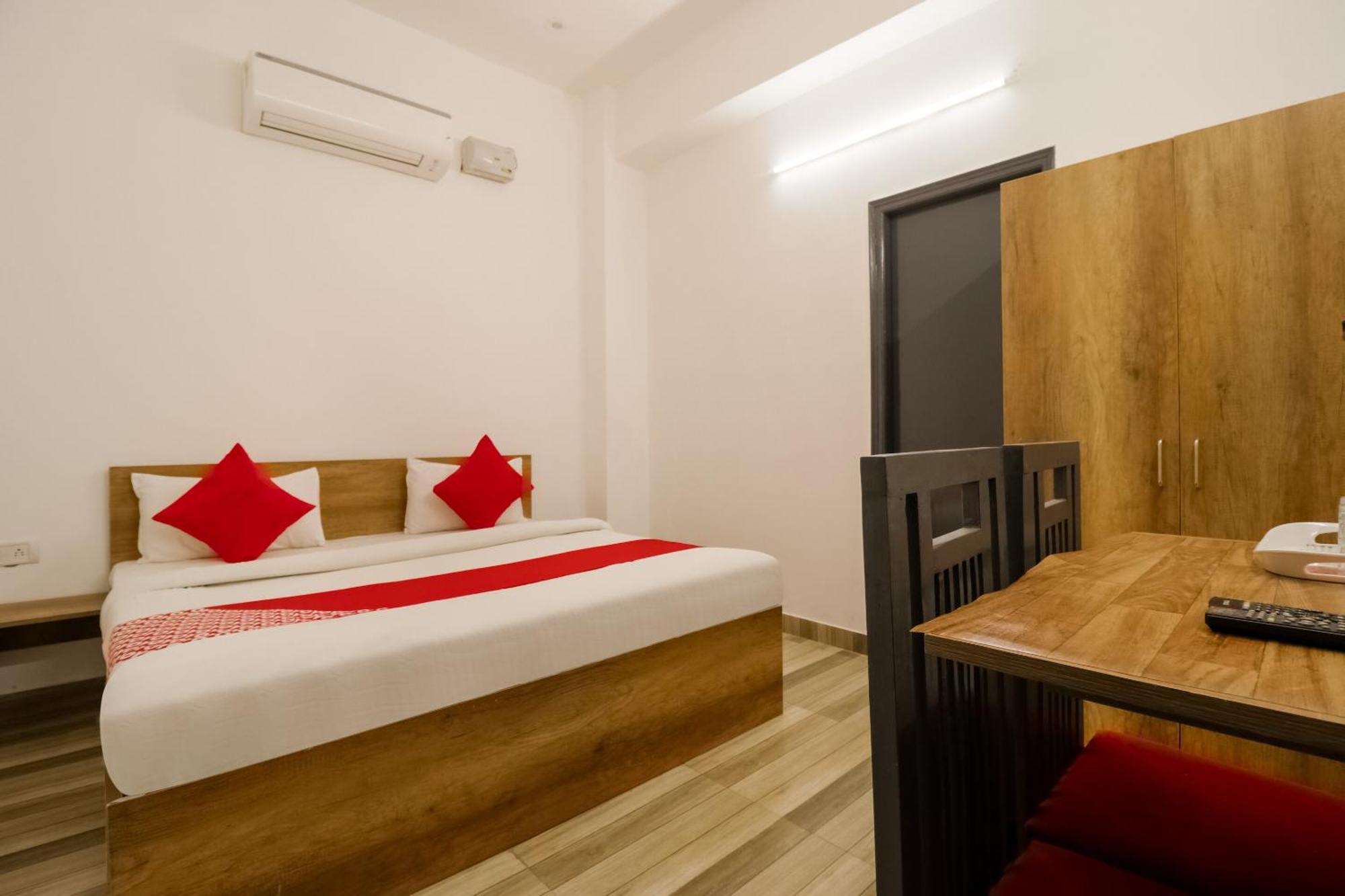 Super Hotel O Perky Stay Фаридабад Екстериор снимка