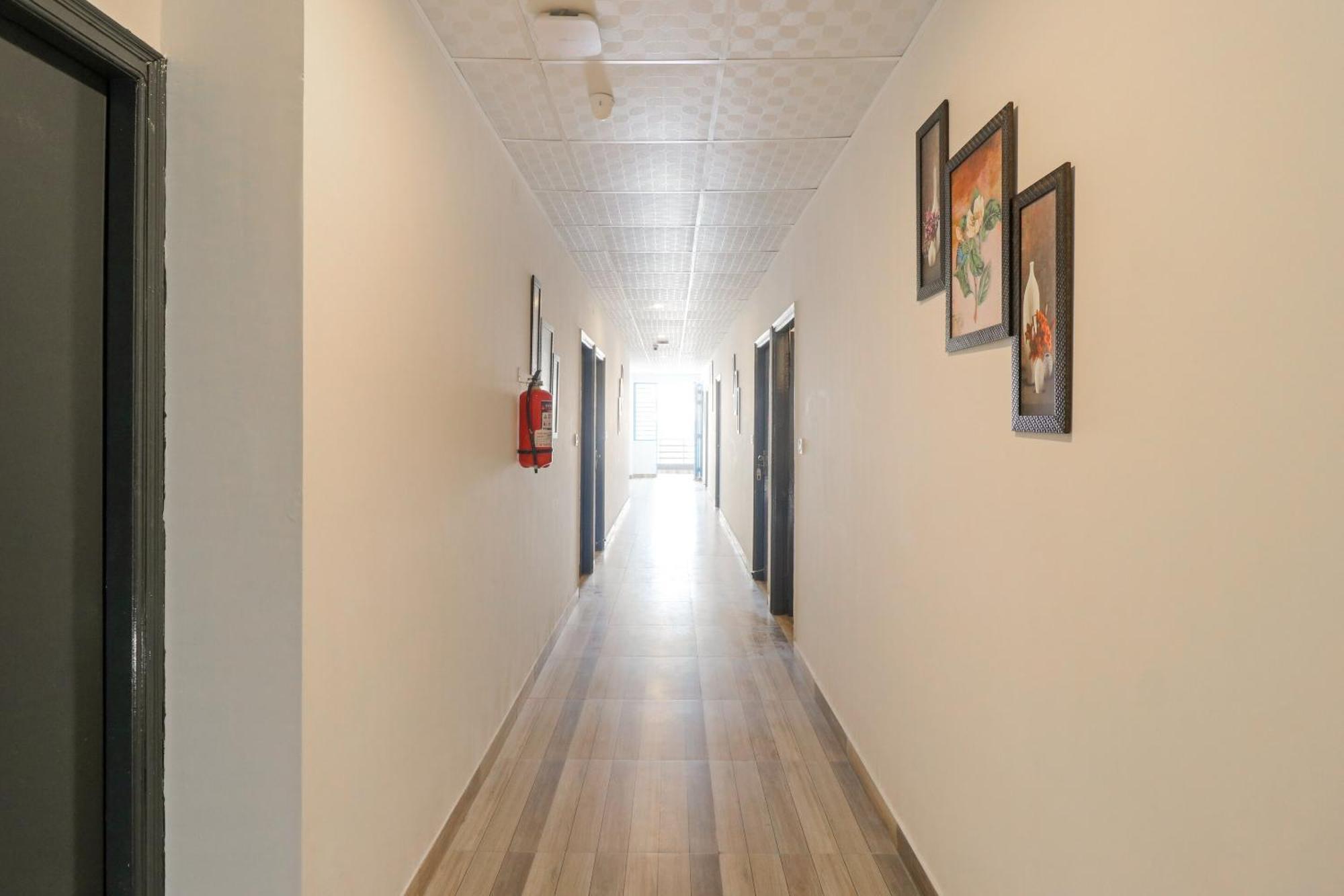 Super Hotel O Perky Stay Фаридабад Екстериор снимка