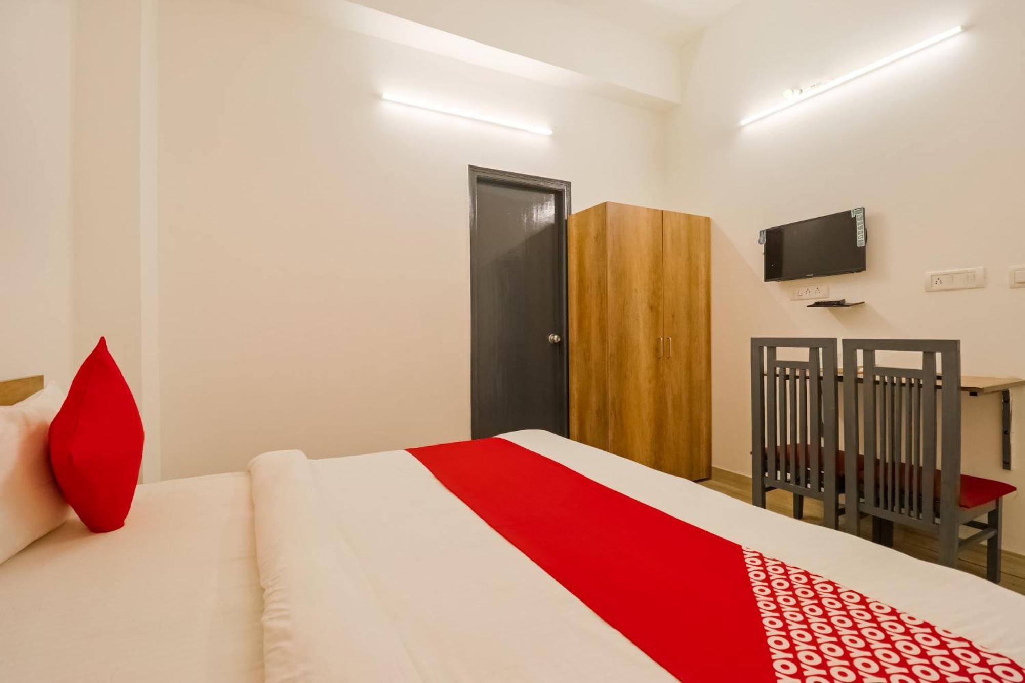 Super Hotel O Perky Stay Фаридабад Екстериор снимка